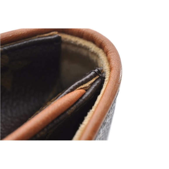 Auth Louis Vuitton Monogram
Pochette Florentine Pouch
Waist Bag M51855 - Picture 15 of 15